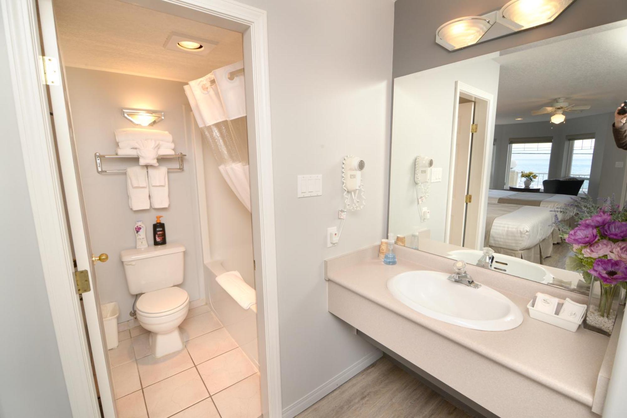 Casa Grande Inn Qualicum Beach Ngoại thất bức ảnh